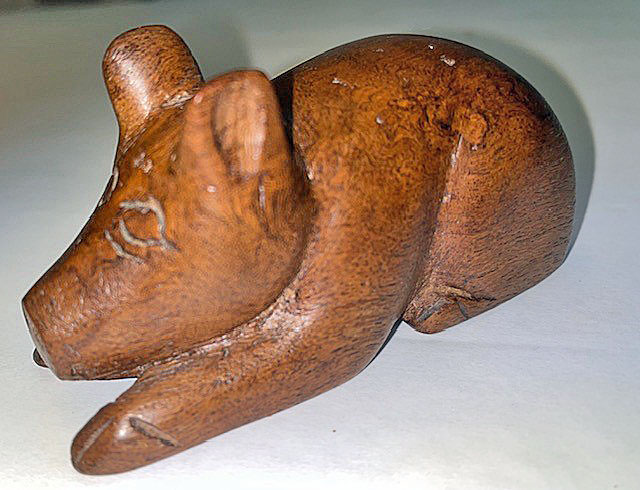 Pig Thimble Holder